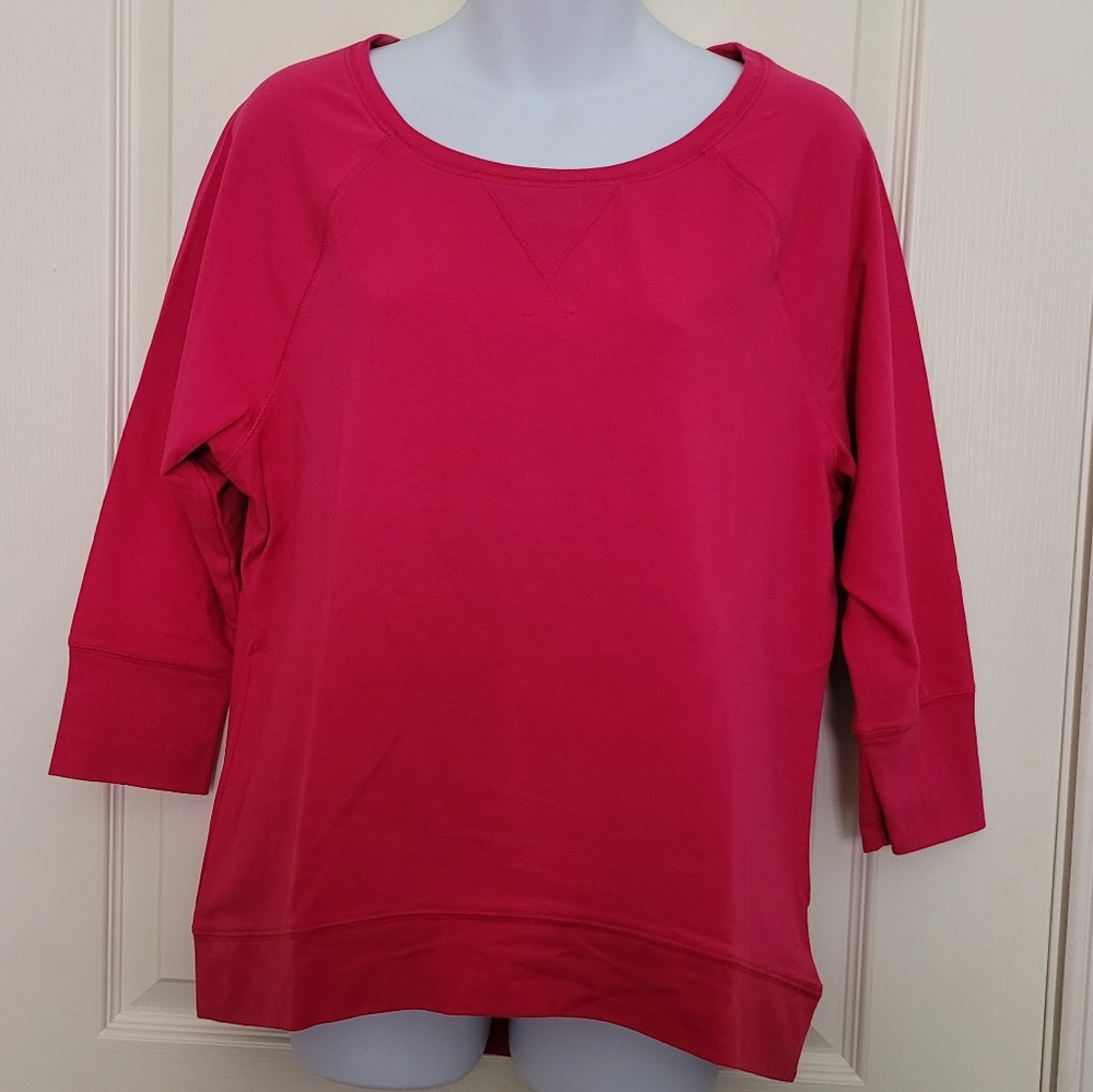 Danskin Now Fuchsia 3/4 Sleeve Top, Sz M, EUC